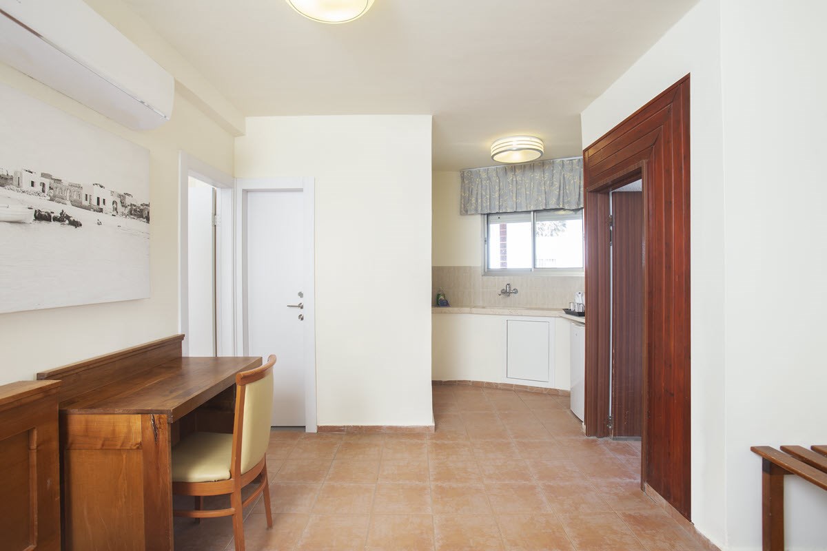 חדר משפחתי מזגגה