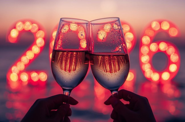 פותחים שנה בנשיקת חצות מול הים